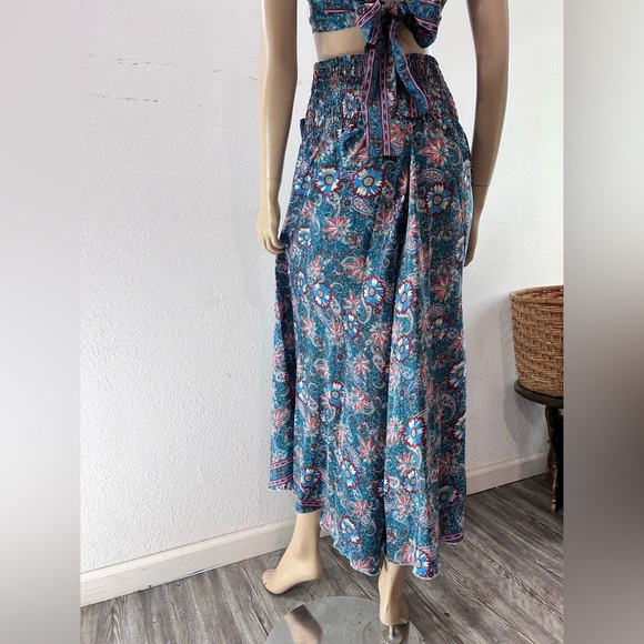 Bold & Beautiful silk pants & top floral print - Picture 12 of 16